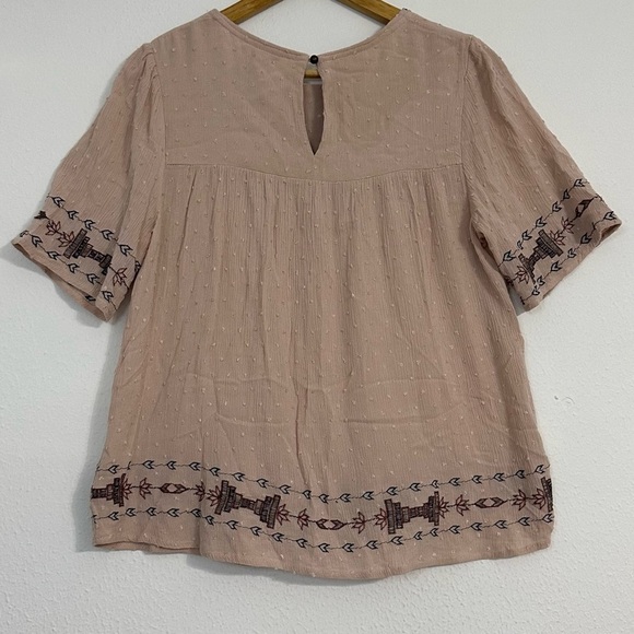 Knox Rose Boho Aztec Embroidered Swiss Dot Short Sleeve Blouse - Picture 10 of 13
